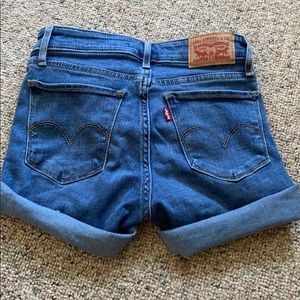 Levi shorts